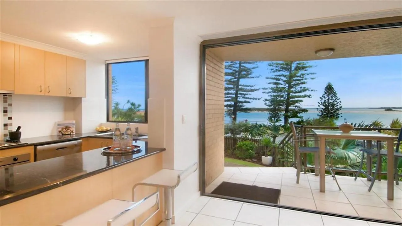 Allamanda U2 Awesome Location location